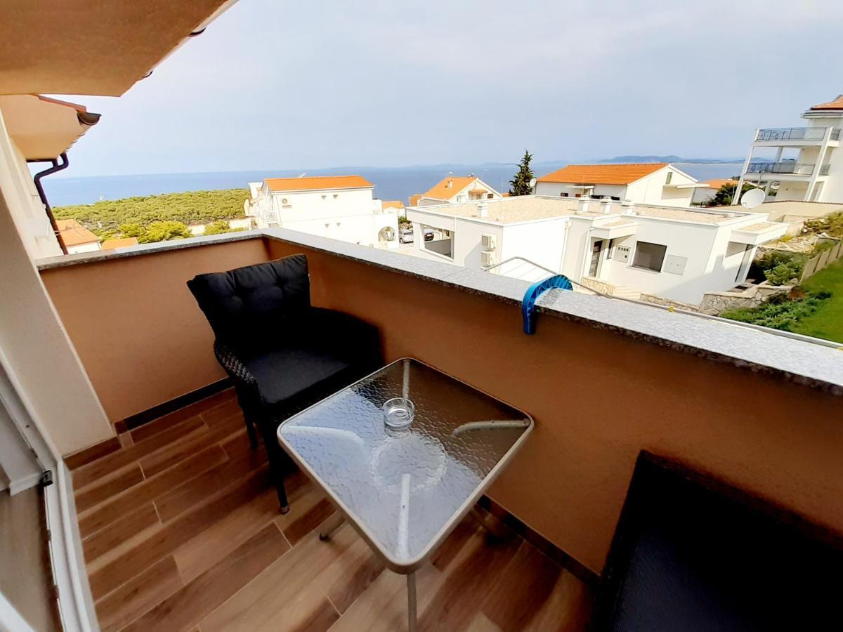 Apartmani Vera Primosten Bagian luar foto