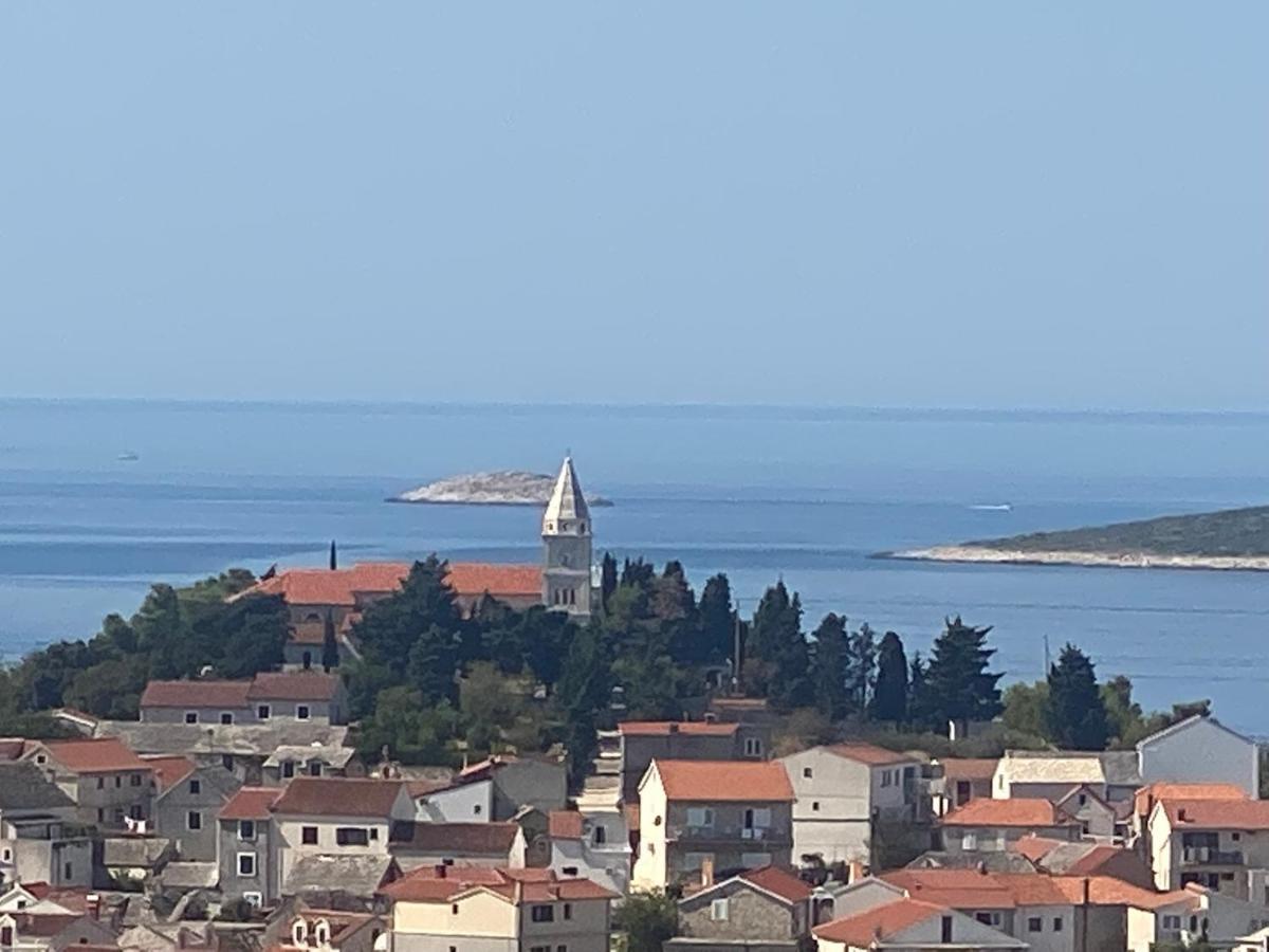 Apartmani Vera Primosten Bagian luar foto