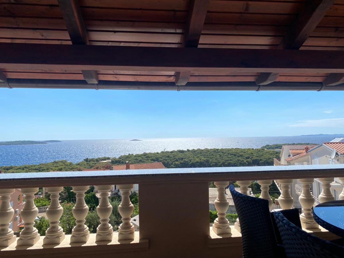 Apartmani Vera Primosten Bagian luar foto