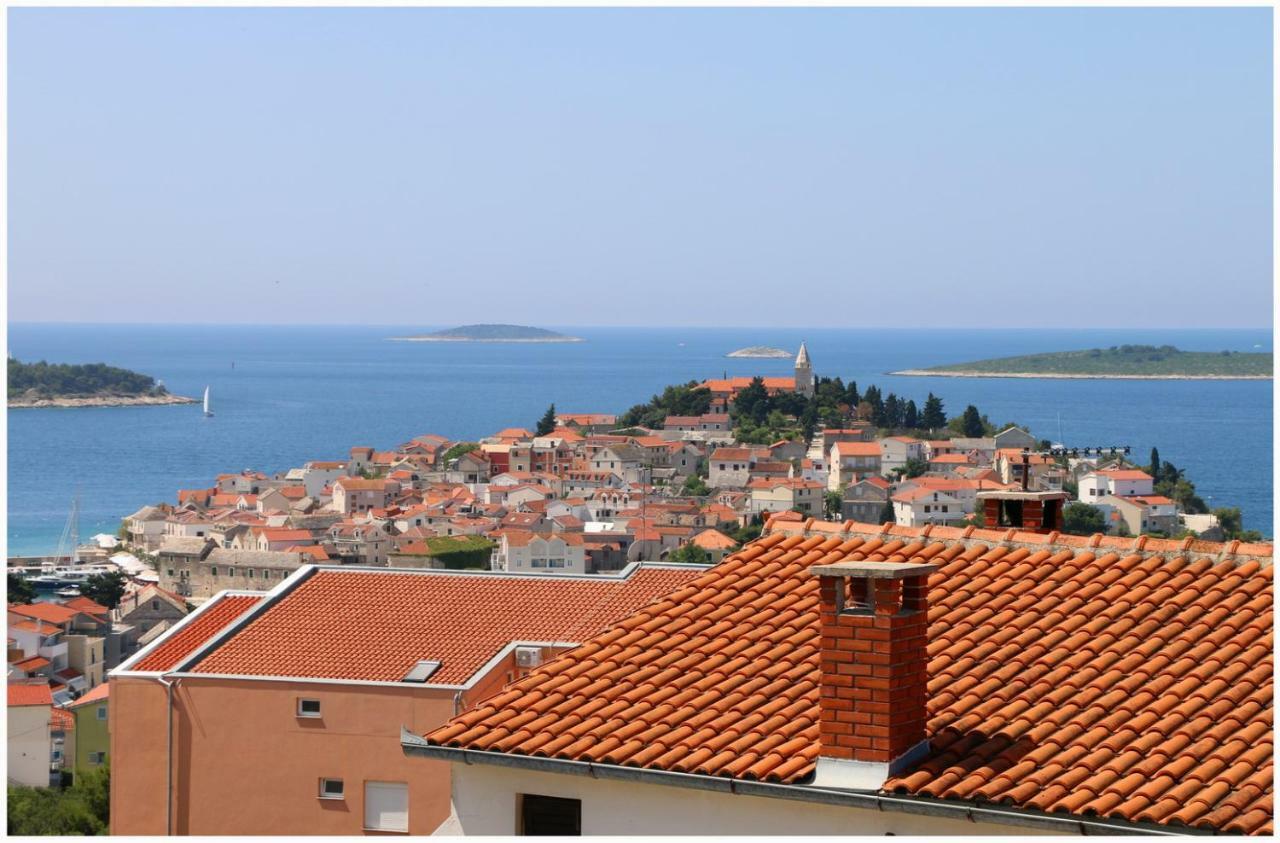 Apartmani Vera Primosten Bagian luar foto